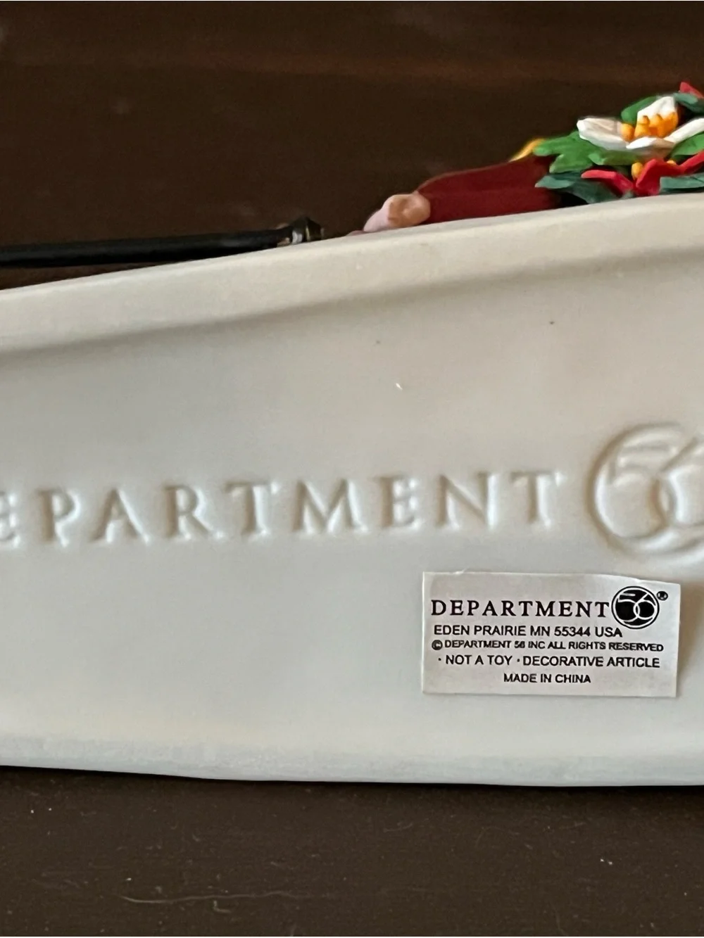 Department 56 White and green ceramic horse drawn sleigh figurine